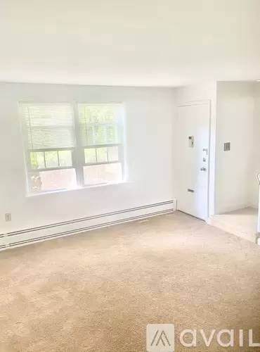 Main picture of 200 Maplewood Dr