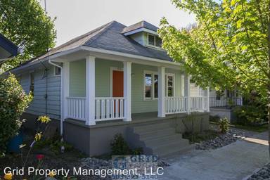 Main picture of 2730 SE 20th Ave