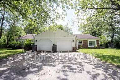 Main picture of 5703 E 17th St