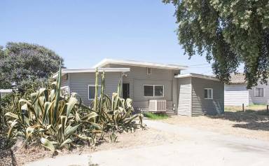 Main picture of 13770 Front St