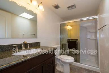 Main picture of 4543 E Bellevue St