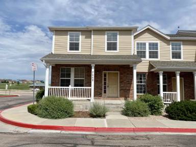 Main picture of 7662 Sandy Springs Pt