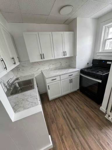 Main picture of 821 Lincoln St