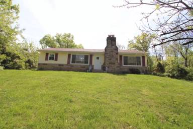 Main picture of 859 Loveland Miamiville Rd