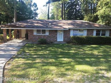 Main picture of 302 Pitt Moore Rd