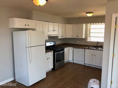 Main picture of 7613 W Fullerton Ave