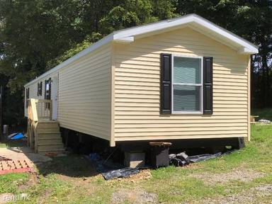 Main picture of 1008 Peachtree Ln
