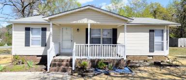 Main picture of 17 Jefferson Ln