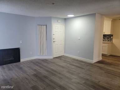 Main picture of 5623 Carlton Way