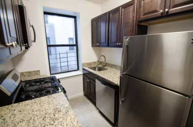 Main picture of 3430 90th St