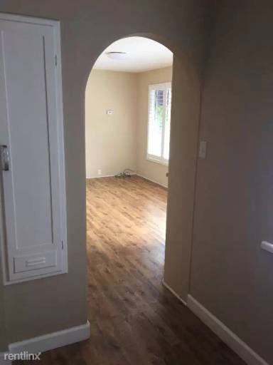 Main picture of 318 Cherry Ave