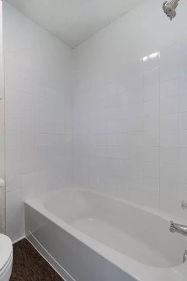 Main picture of 2909 W Slaughter Ln