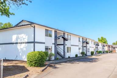Main picture of Chandelle Apartments