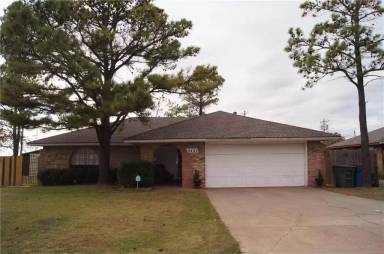 Main picture of 2421 Marshall Dr