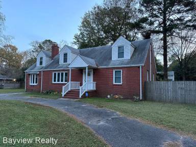 Main picture of 6023 Airway Ln