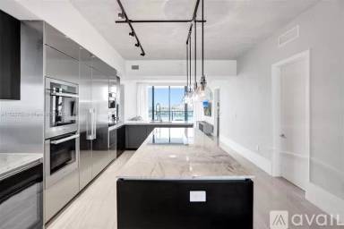 Main picture of 5000 Island Estates Dr