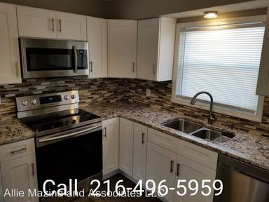 Main picture of 1367 Washington Blvd