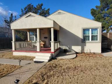 Main picture of 1402 W Tennessee Ave