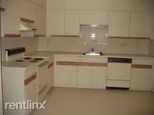 Main picture of 77 Beaconwood Rd