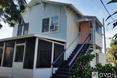 Main picture of 107 S K St
