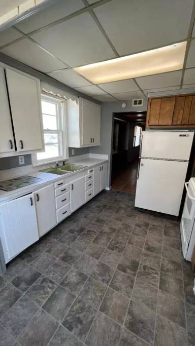 Main picture of 1523 W 3rd St