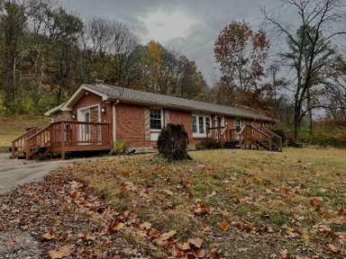 Main picture of 1348 Holly Tree Gap Rd