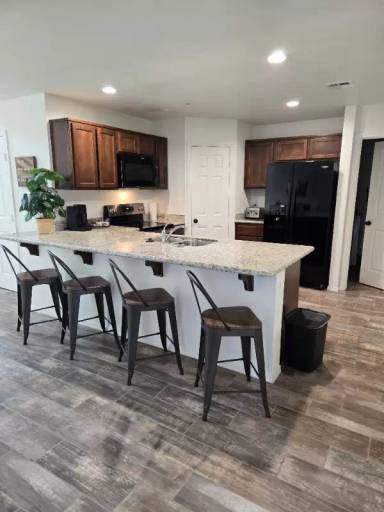Main picture of 7365 E 38th St