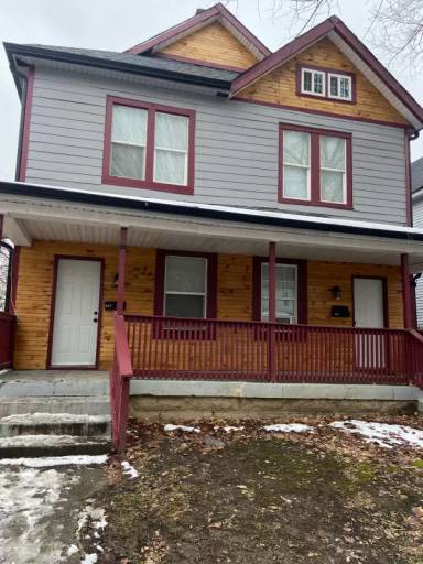 Main picture of 422 Jefferson Ave