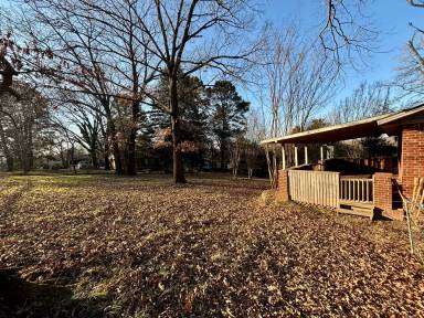 Main picture of 2801 N Hartford Ave