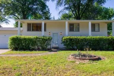 Main picture of 10 Gary Glen Dr