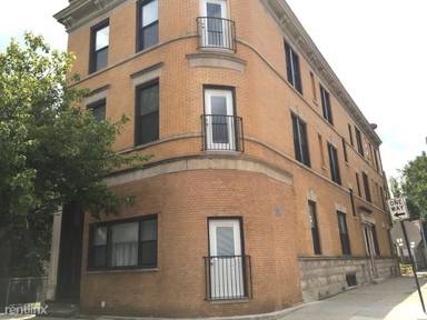 Main picture of 4053 N Leavitt St