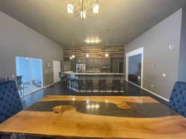 Main picture of 4691 E Crane Rd