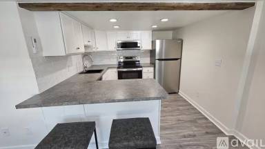 Main picture of 115 John St