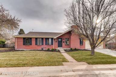 Main picture of 280 E Graves Ave