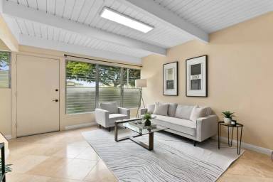 Main picture of 4844 Kilauea Ave