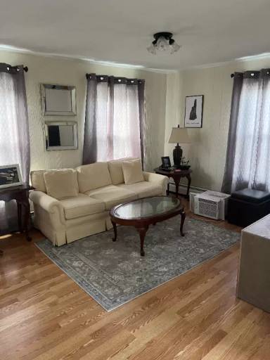 Main picture of 21 Plymouth St