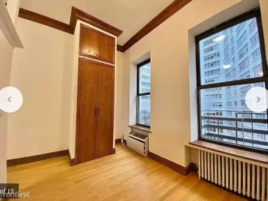 Main picture of 148 W 68th St