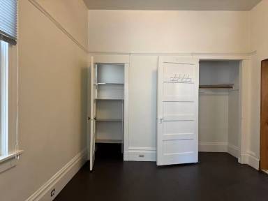 Main picture of 947 Irving St