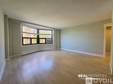 Main picture of Wellington Place Apartments