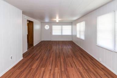 Main picture of 102 Wainwright Rd