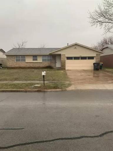 Main picture of 310 N Date St
