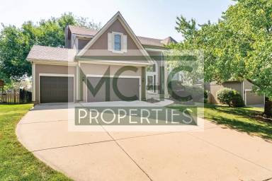 Main picture of 5909 W 153rd Ter