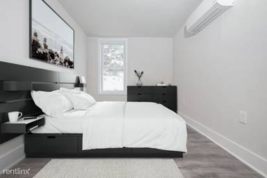 Main picture of 1235 W Huntingdon St