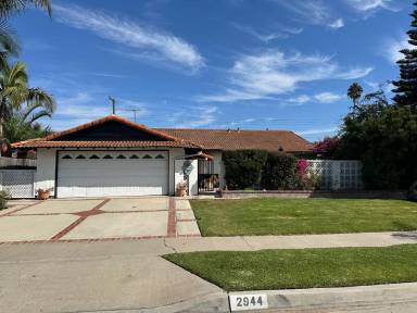 Main picture of 2944 Royal Palm Dr