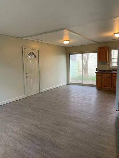 Main picture of 205 E Hubbard Ave