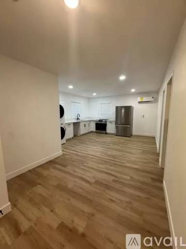Main picture of 1032 Hassett Ave