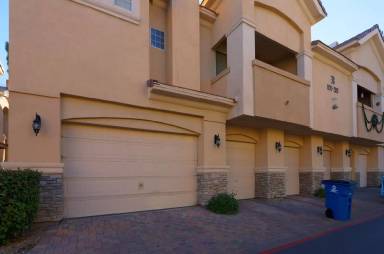 Main picture of 3555 Meridale Dr