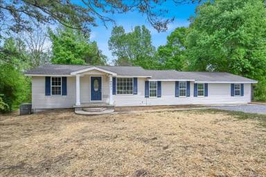 Main picture of 4031 County Road 747