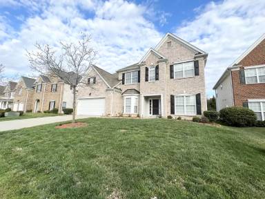 Main picture of 9556 Mahland Ct NW
