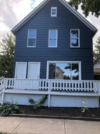 Main picture of 7111 Colgate Ave